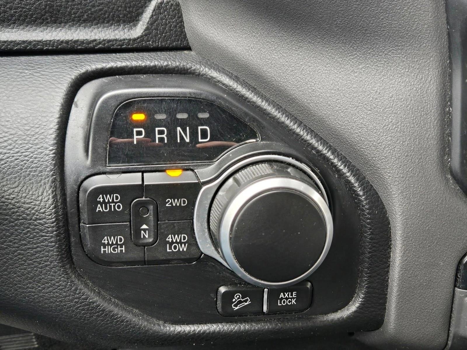 2022 RAM 1500 Big Horn 4x4 Crew Cab 6'4" Box