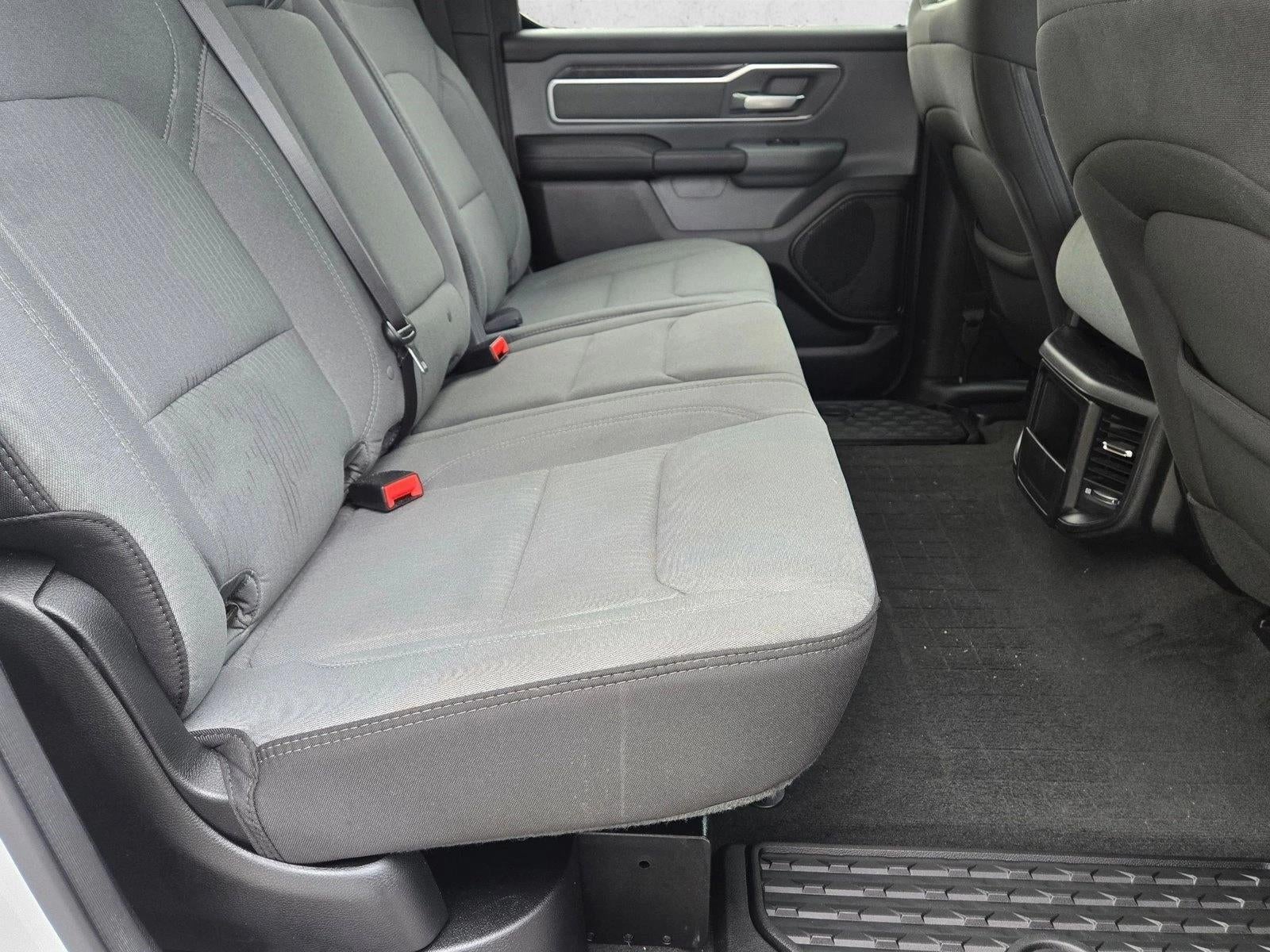 2022 RAM 1500 Big Horn 4x4 Crew Cab 6'4" Box