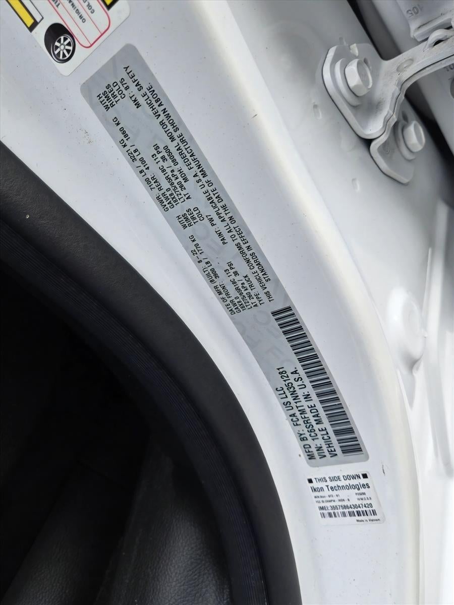 2022 RAM 1500 Big Horn 4x4 Crew Cab 6'4" Box