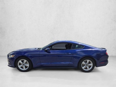 2016 Ford Mustang 2dr Fastback V6