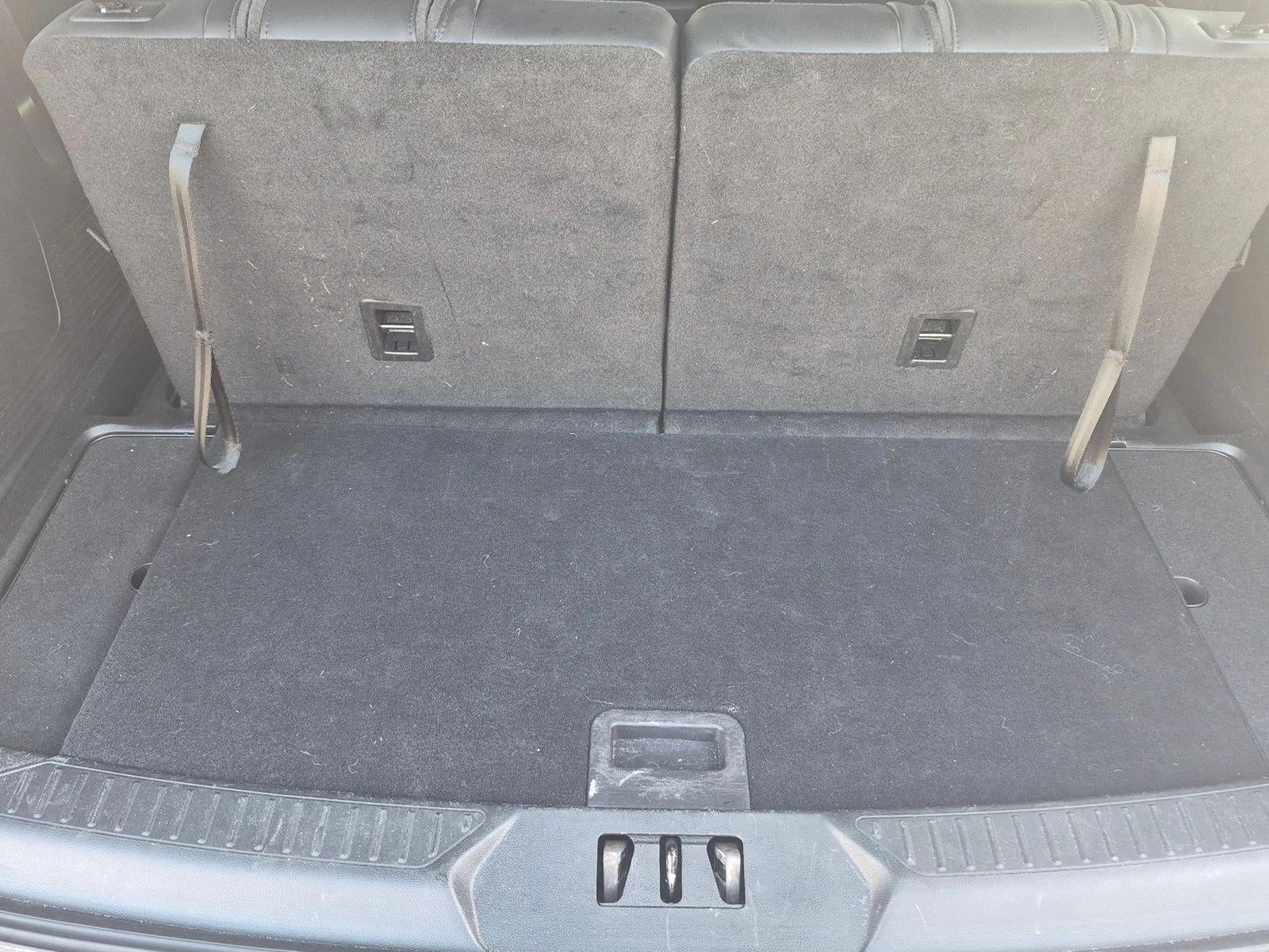 2023 Ford Explorer XLT RWD