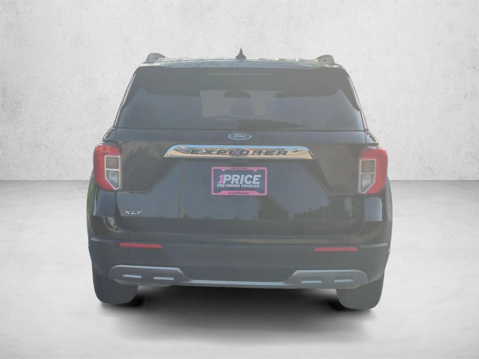 2023 Ford Explorer XLT RWD