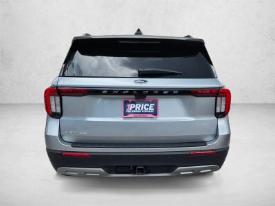 2025 Ford Explorer Active RWD