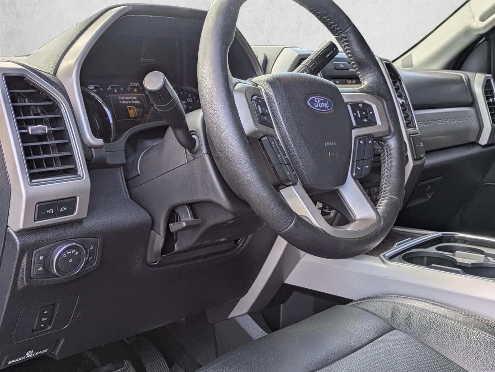 2019 Ford Super Duty F-250 SRW LARIAT 4WD Crew Cab 6.75' Box