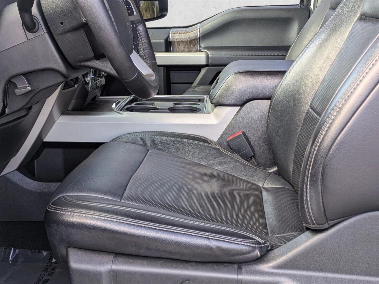 2019 Ford Super Duty F-250 SRW LARIAT 4WD Crew Cab 6.75' Box