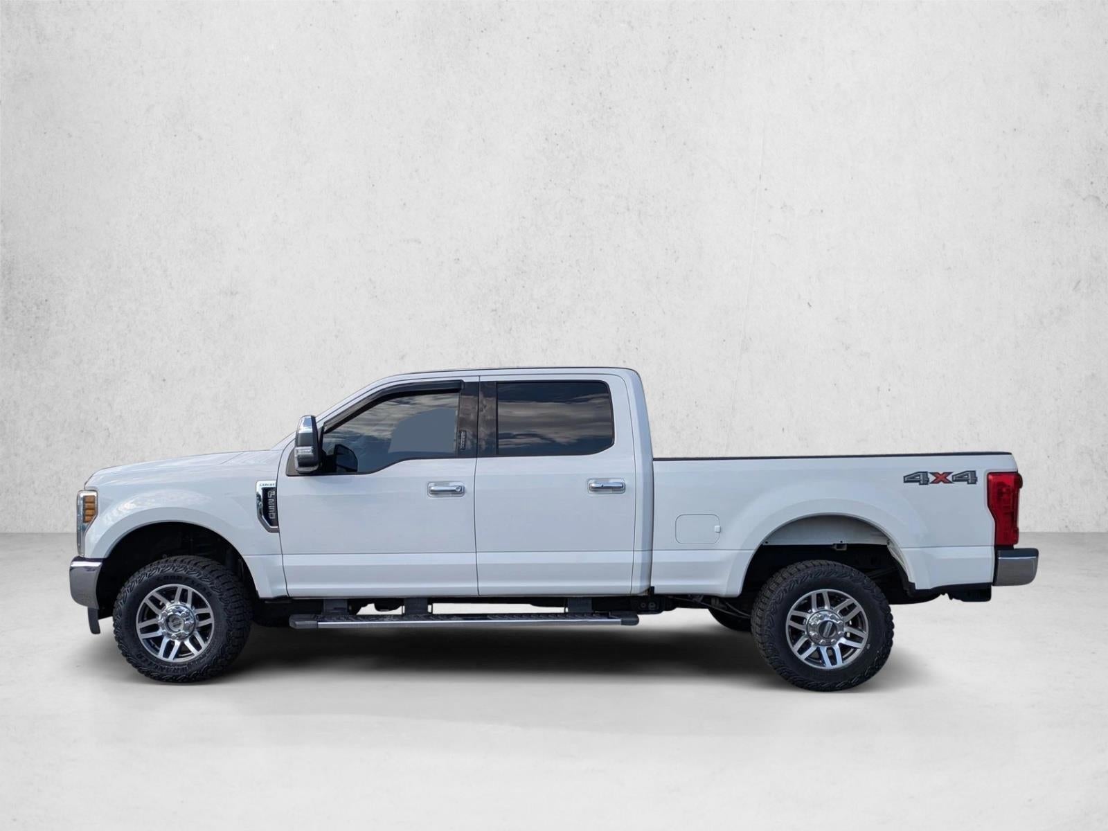 2019 Ford Super Duty F-250 SRW LARIAT 4WD Crew Cab 6.75' Box