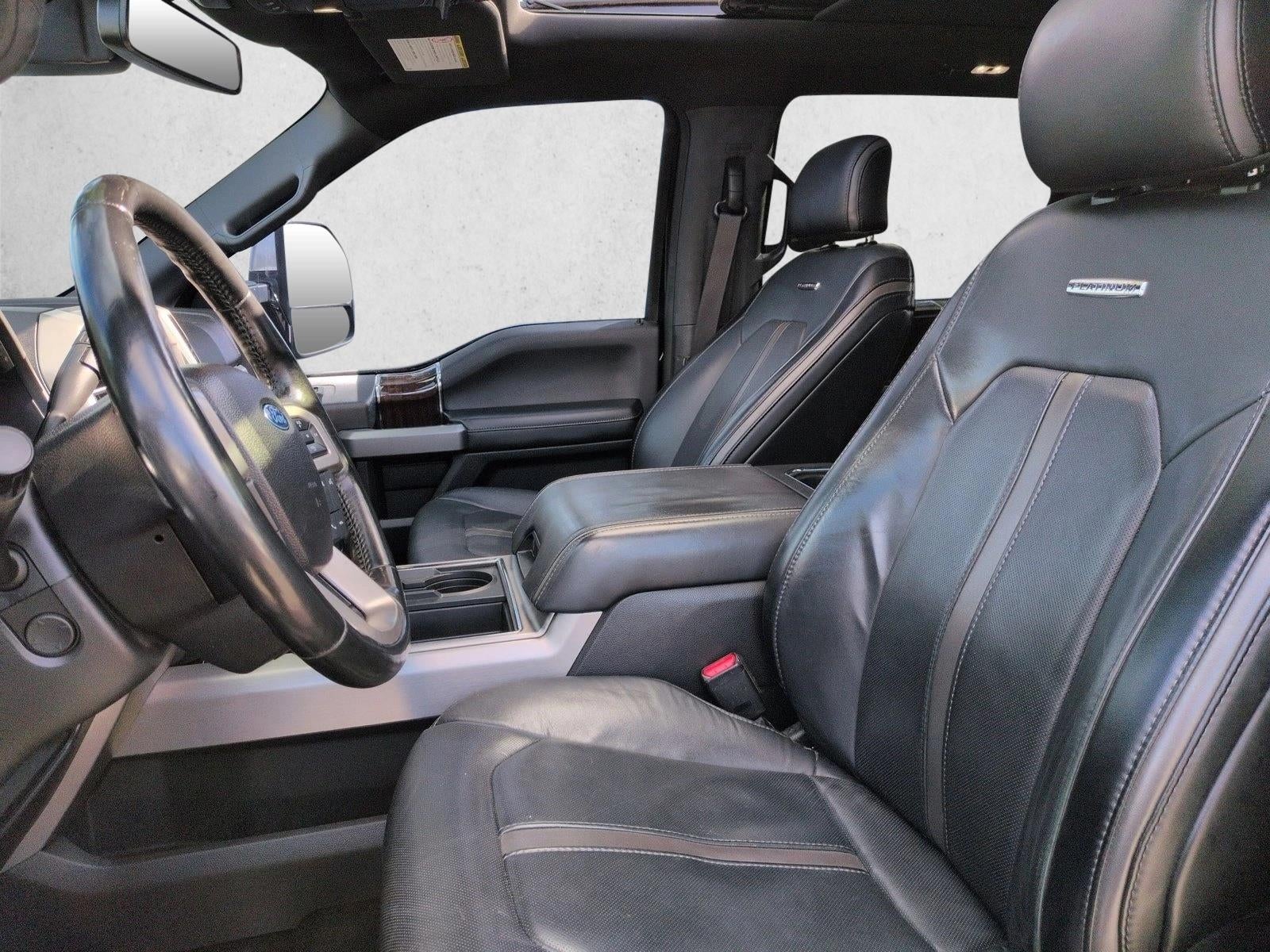 2017 Ford Super Duty F-250 SRW Platinum 4WD Crew Cab 6.75' Box