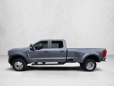 2023 Ford Super Duty F-450 DRW XL 4WD Crew Cab 8' Box