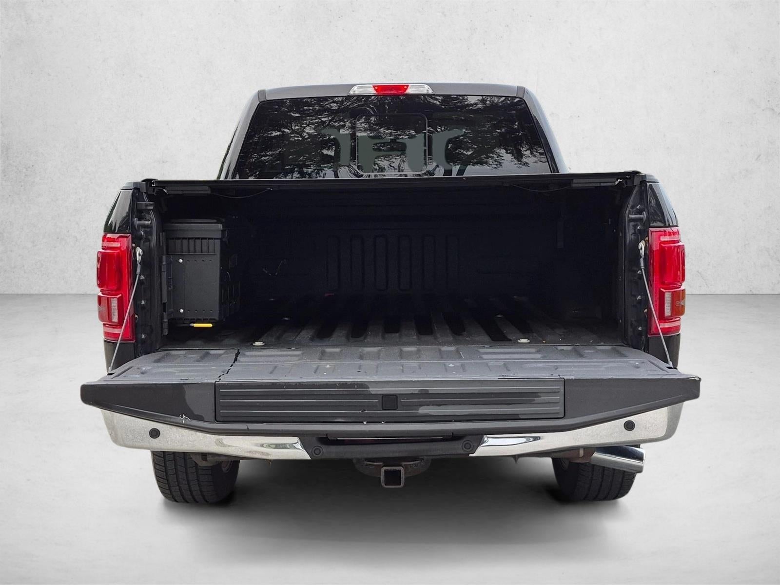 2017 Ford F-150 Lariat 2WD SuperCrew 5.5' Box