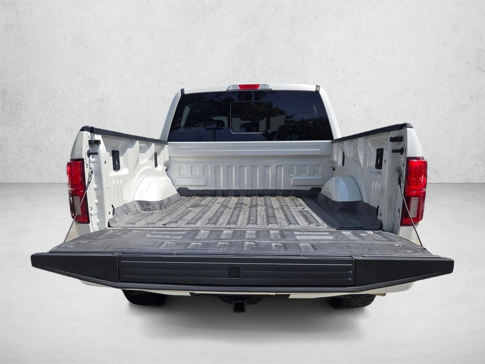 2018 Ford F-150 Platinum 4WD SuperCrew 5.5' Box