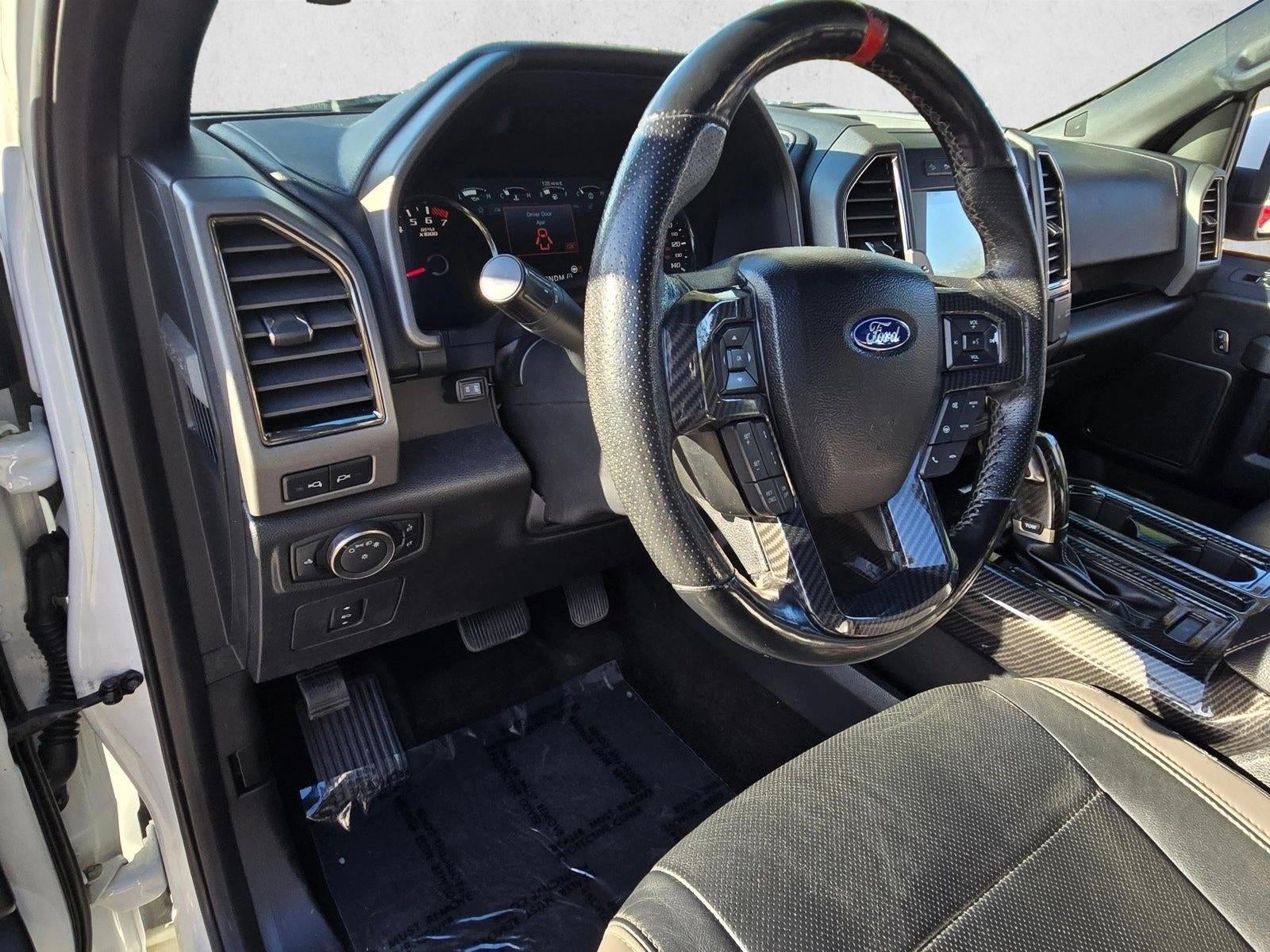 2017 Ford F-150 Raptor 4WD SuperCrew 5.5' Box