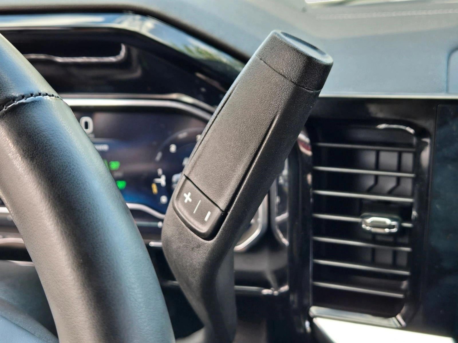 2025 Chevrolet Silverado 1500 Crew Cab Short Box 4-Wheel Drive RST