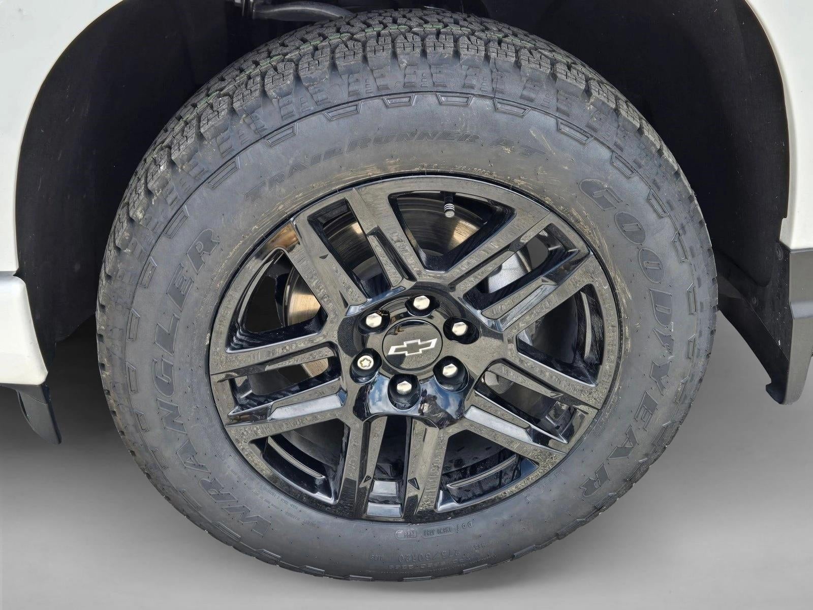 2025 Chevrolet Silverado 1500 Crew Cab Short Box 4-Wheel Drive RST