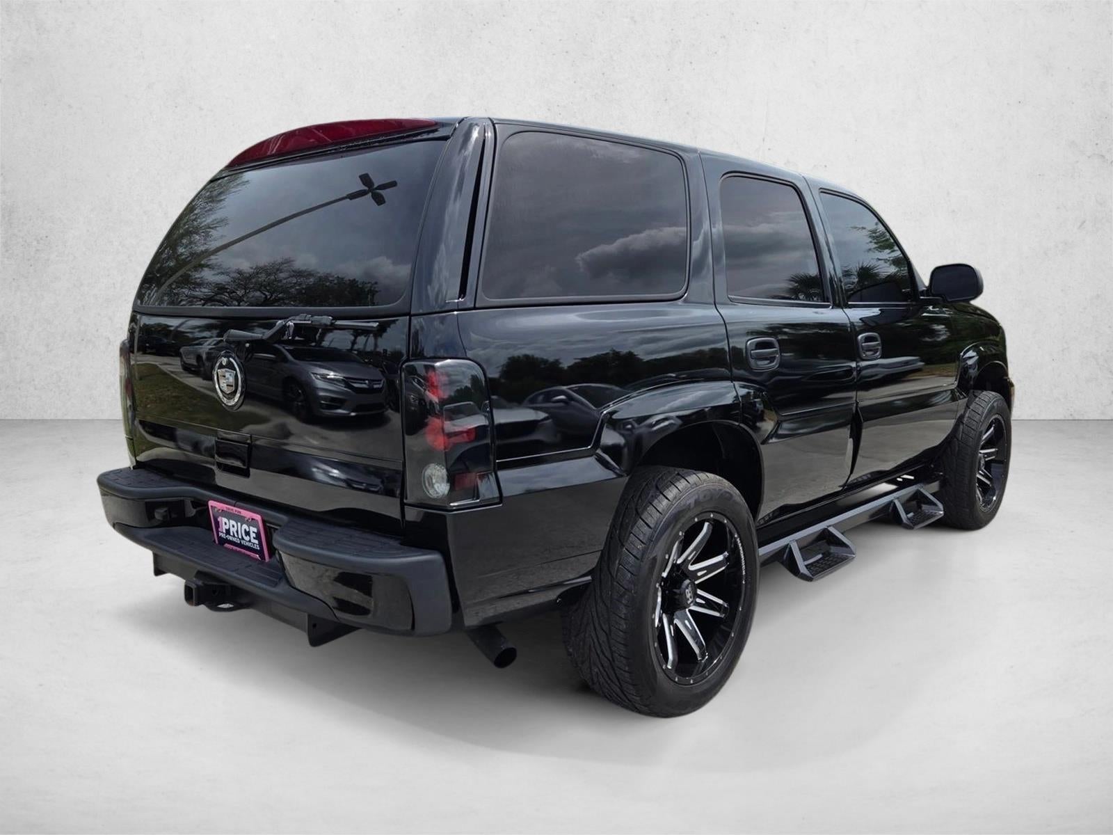 2003 Cadillac Escalade Base
