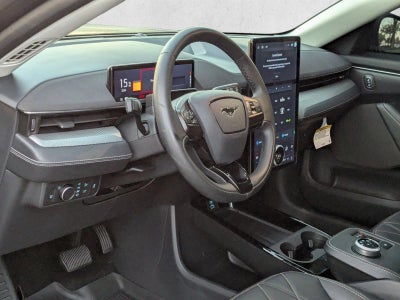 2022 Ford Mustang Mach-E Select RWD