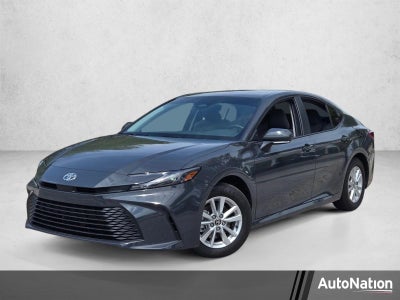 2025 Toyota Camry LE (SE)
