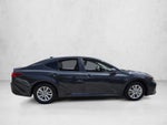 2025 Toyota Camry LE (SE)