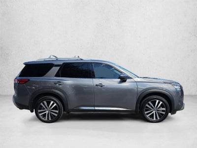2025 Nissan Pathfinder Platinum 2WD