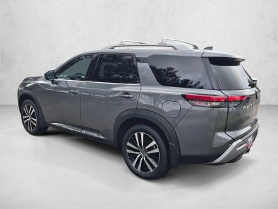 2025 Nissan Pathfinder Platinum 2WD
