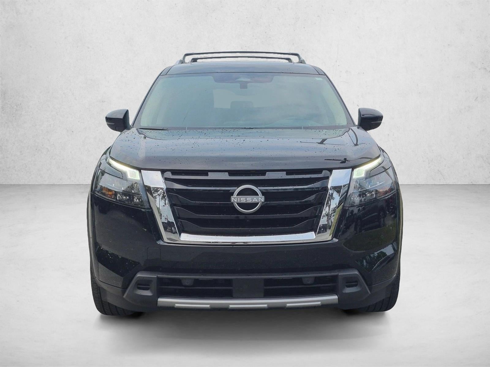 2025 Nissan Pathfinder Platinum 2WD