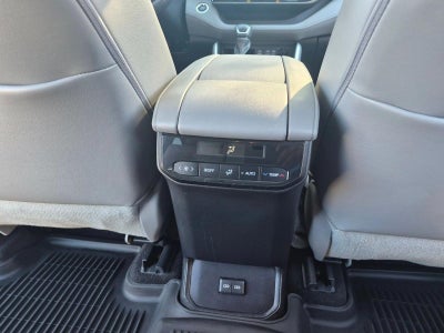 2023 Toyota Highlander XLE FWD (Natl)