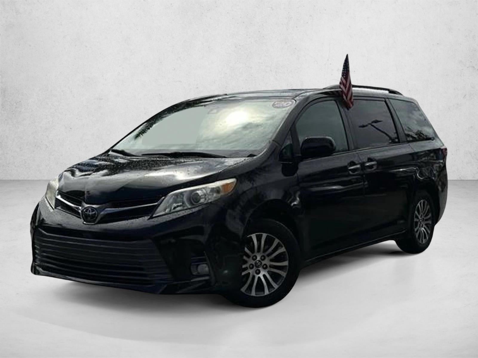 2020 Toyota Sienna XLE FWD 8-Passenger (Natl)