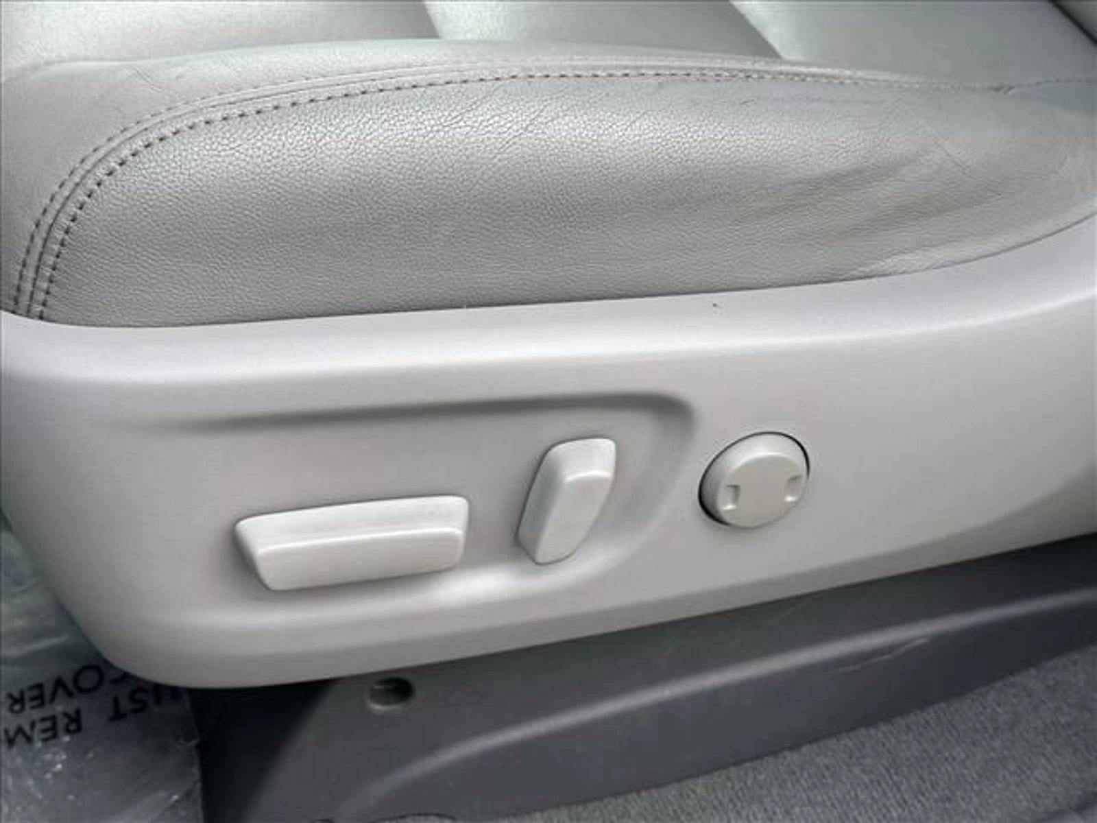 2020 Toyota Sienna XLE FWD 8-Passenger (Natl)