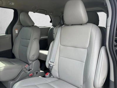 2020 Toyota Sienna XLE FWD 8-Passenger (Natl)