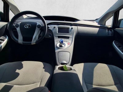 2015 Toyota Prius 5dr HB Two (SE)