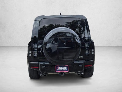 2022 Land Rover Defender 110 V8 AWD
