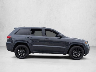 2018 Jeep Grand Cherokee Altitude 4x2 *Ltd Avail*