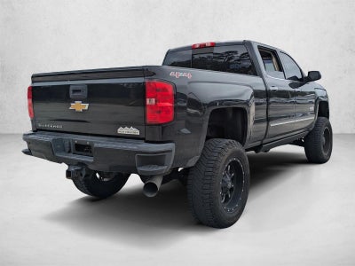 2015 Chevrolet Silverado 2500HD Built After Aug 14 Crew Cab Standard Box 4-Wheel Drive High Country