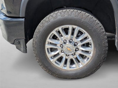 2022 Chevrolet Silverado 3500 HD Crew Cab Standard Box 4-Wheel Drive High Country