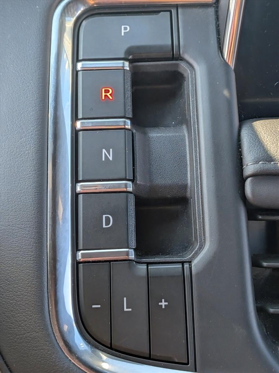 2024 Chevrolet Suburban 2WD LT