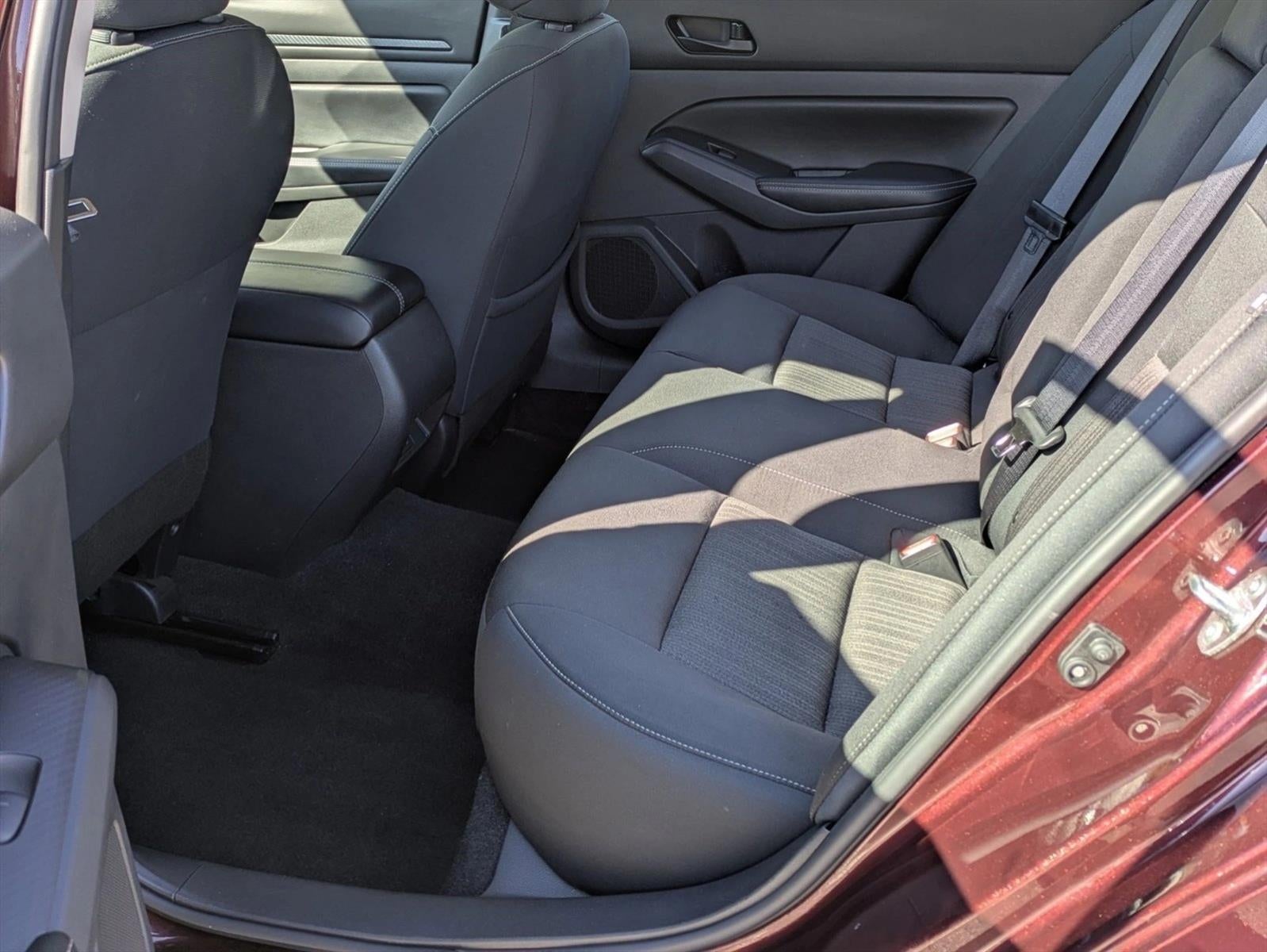 2025 Nissan Altima SV FWD