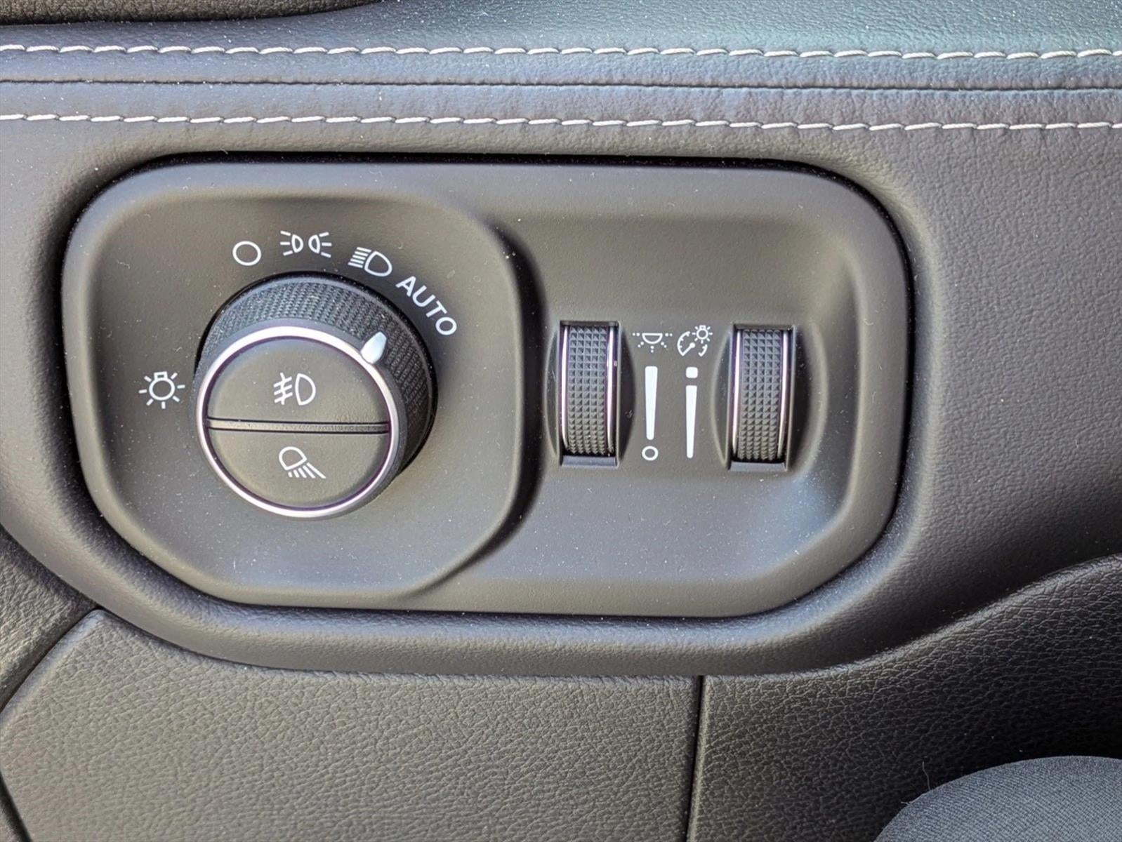 2019 RAM 3500 Limited 4x4 Crew Cab 8' Box