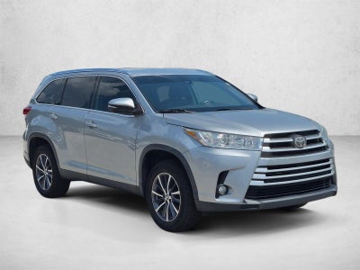 2019 Toyota Highlander XLE V6 FWD (Natl)