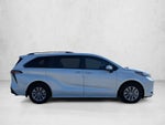 2024 Toyota Sienna XLE FWD 8-Passenger (Natl)