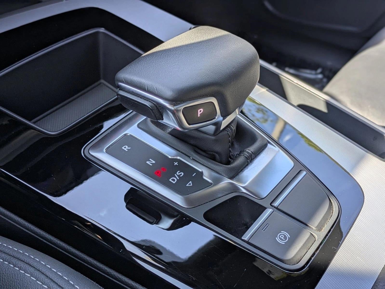 2025 Audi Q5 S line Premium 45 TFSI quattro