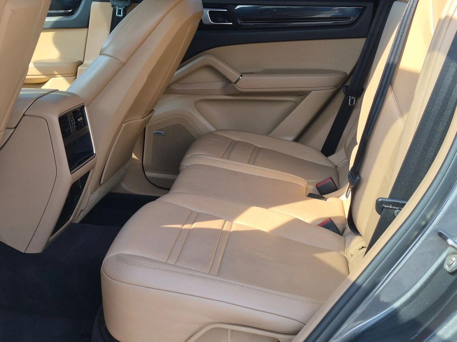 2019 Porsche Cayenne E-Hybrid AWD