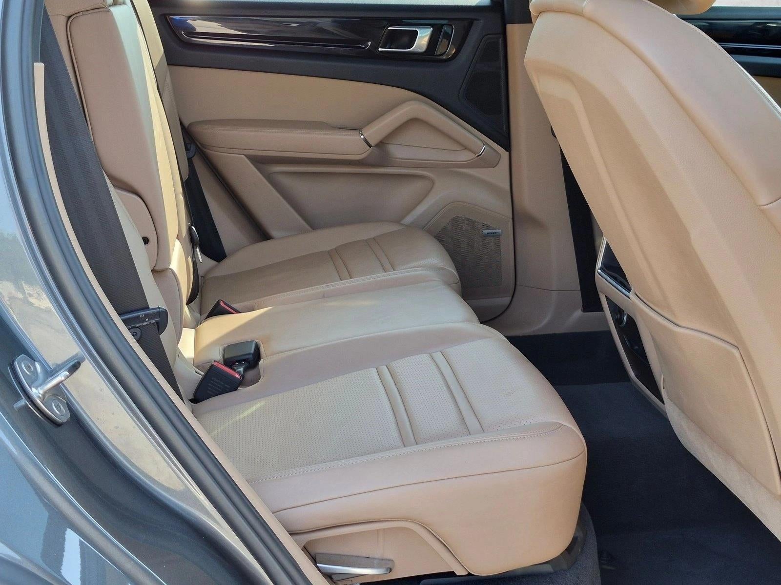 2019 Porsche Cayenne E-Hybrid AWD