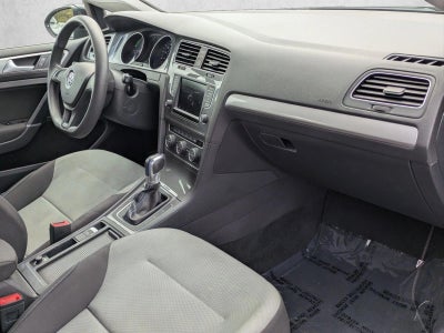 2016 Volkswagen e-Golf 4dr HB SE