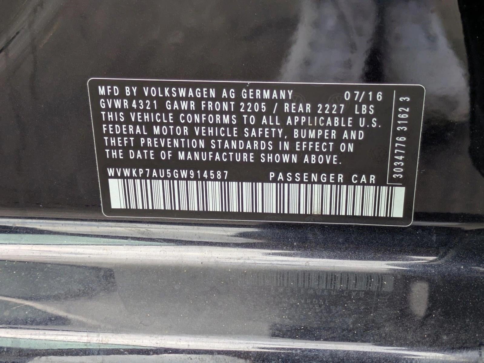 2016 Volkswagen e-Golf 4dr HB SE