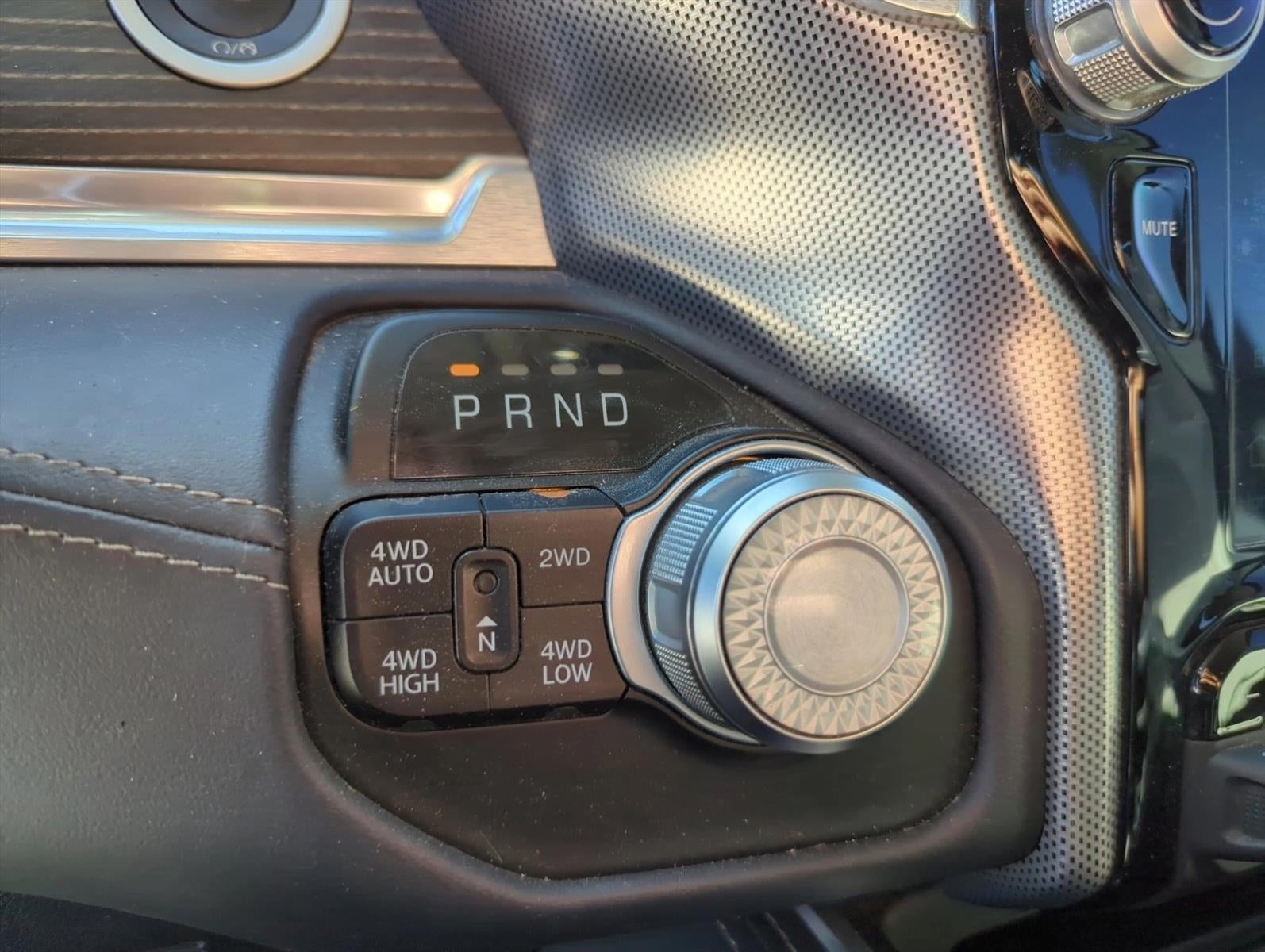 2022 RAM 1500 Limited 4x4 Crew Cab 5'7" Box