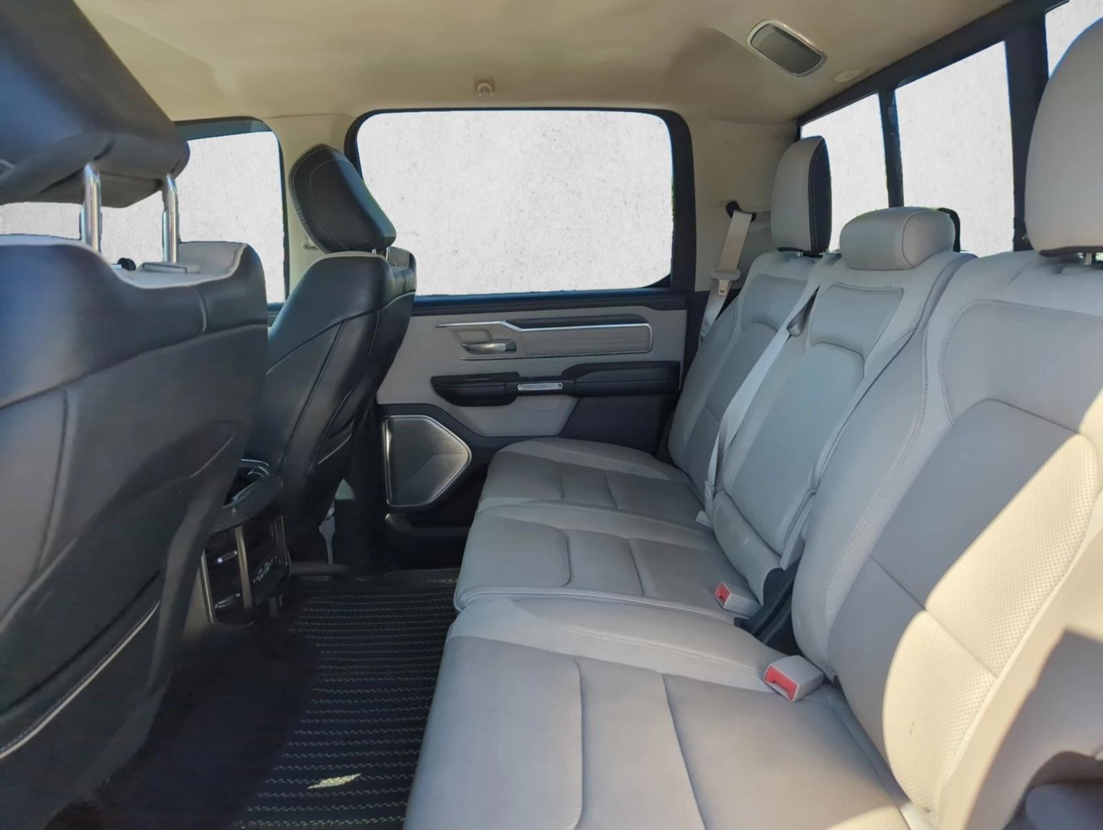 2022 RAM 1500 Limited 4x4 Crew Cab 5'7" Box