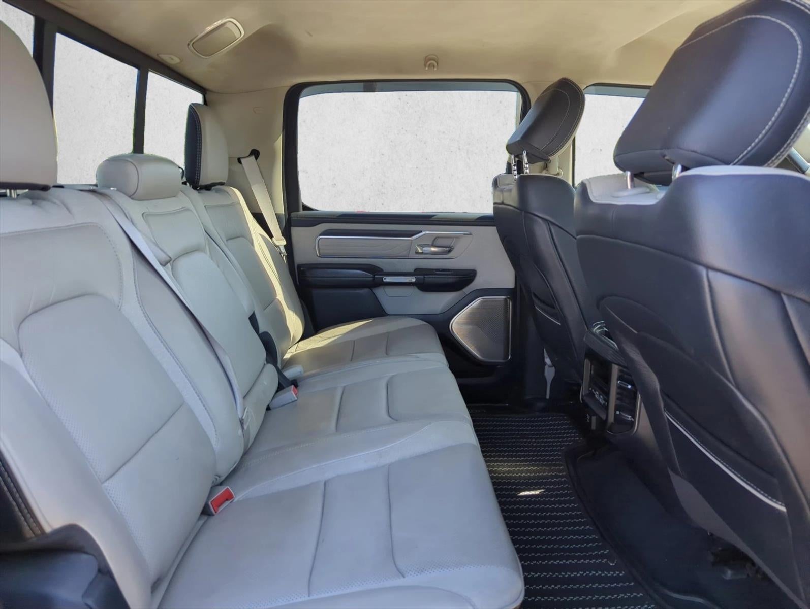 2022 RAM 1500 Limited 4x4 Crew Cab 5'7" Box