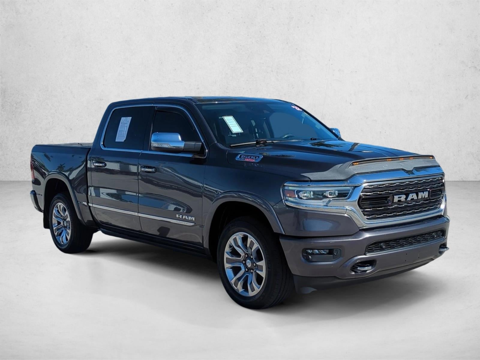 2022 RAM 1500 Limited 4x4 Crew Cab 5'7" Box