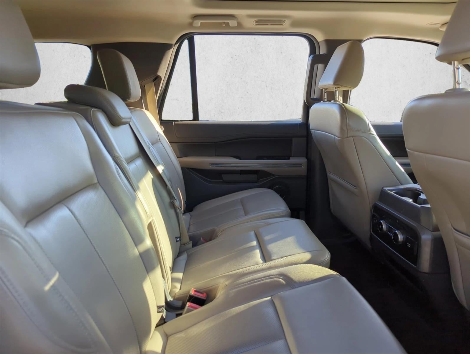 2021 Ford Expedition Max XLT 4x2