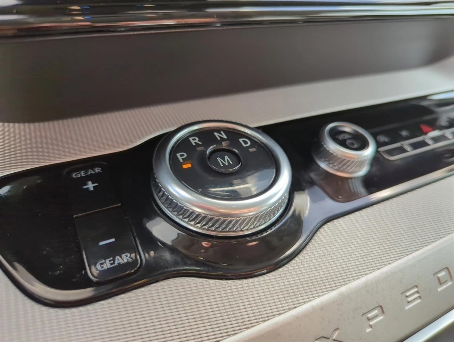 2025 Ford Expedition Active 4x4