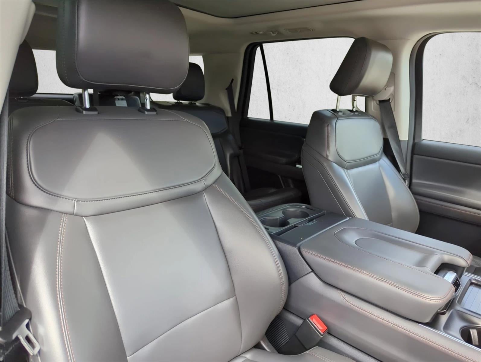 2025 Ford Expedition Active 4x4